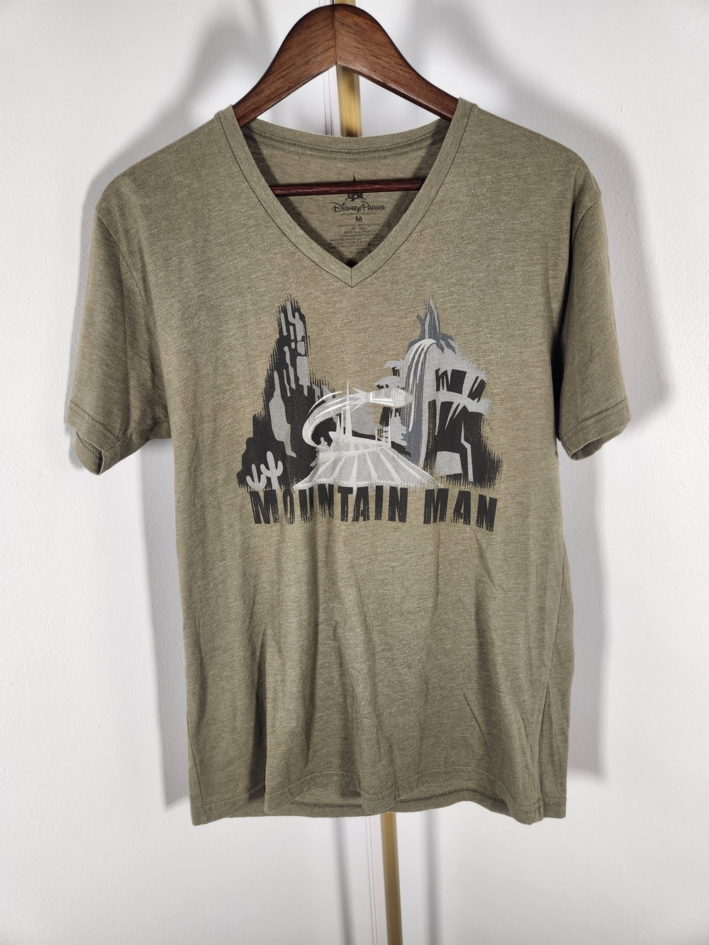 Disney 'Mountain Man' V-Neck T‑Shirt - Olive